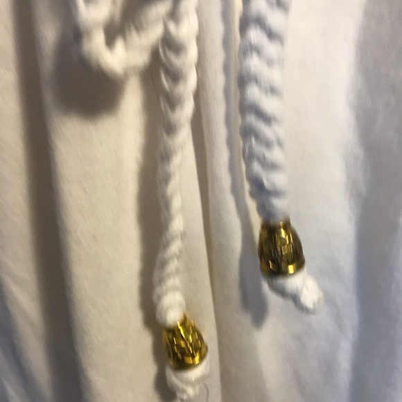 Cover Up - Picture 4 of 5